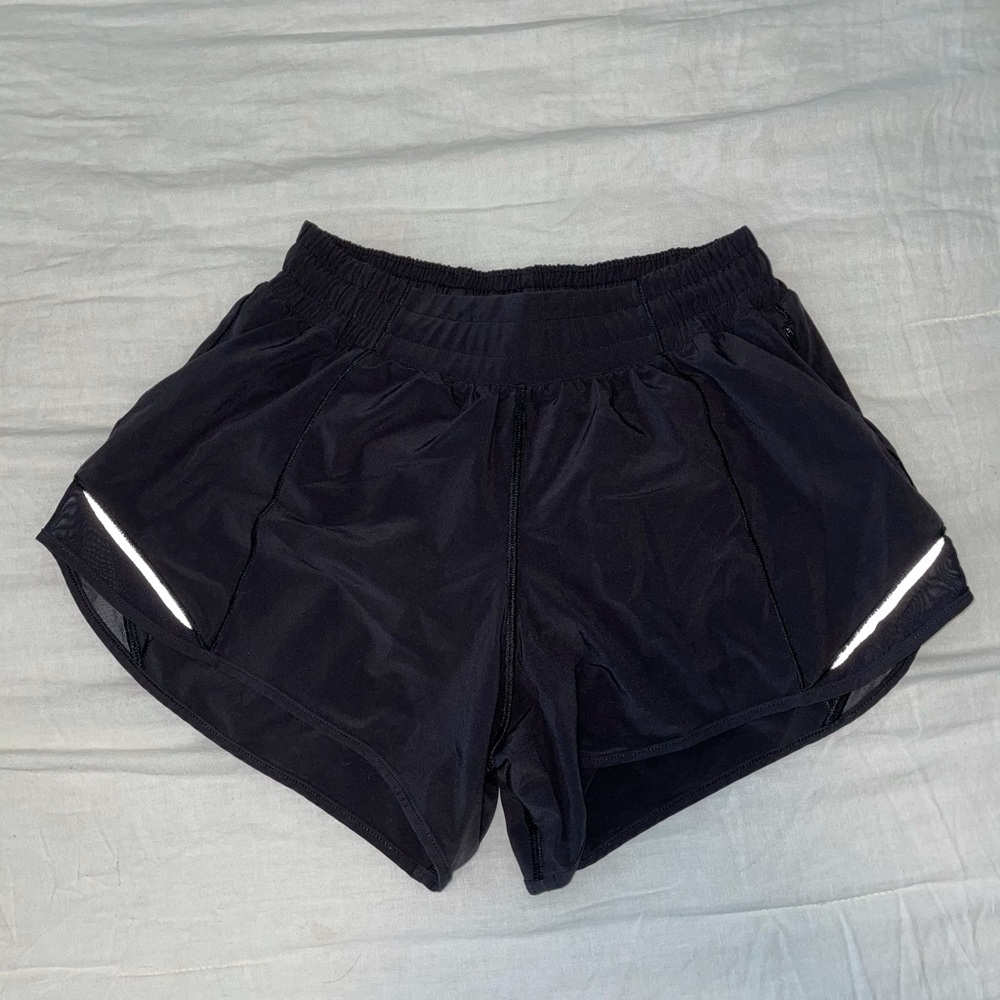 Lululemon Hotty Hot 4” Shorts